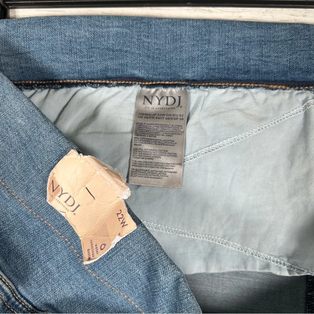 NYDJ Lift X Tuck Women's Clean Maele Washed Blue Pull On Wide Leg Jeans 22W NWT